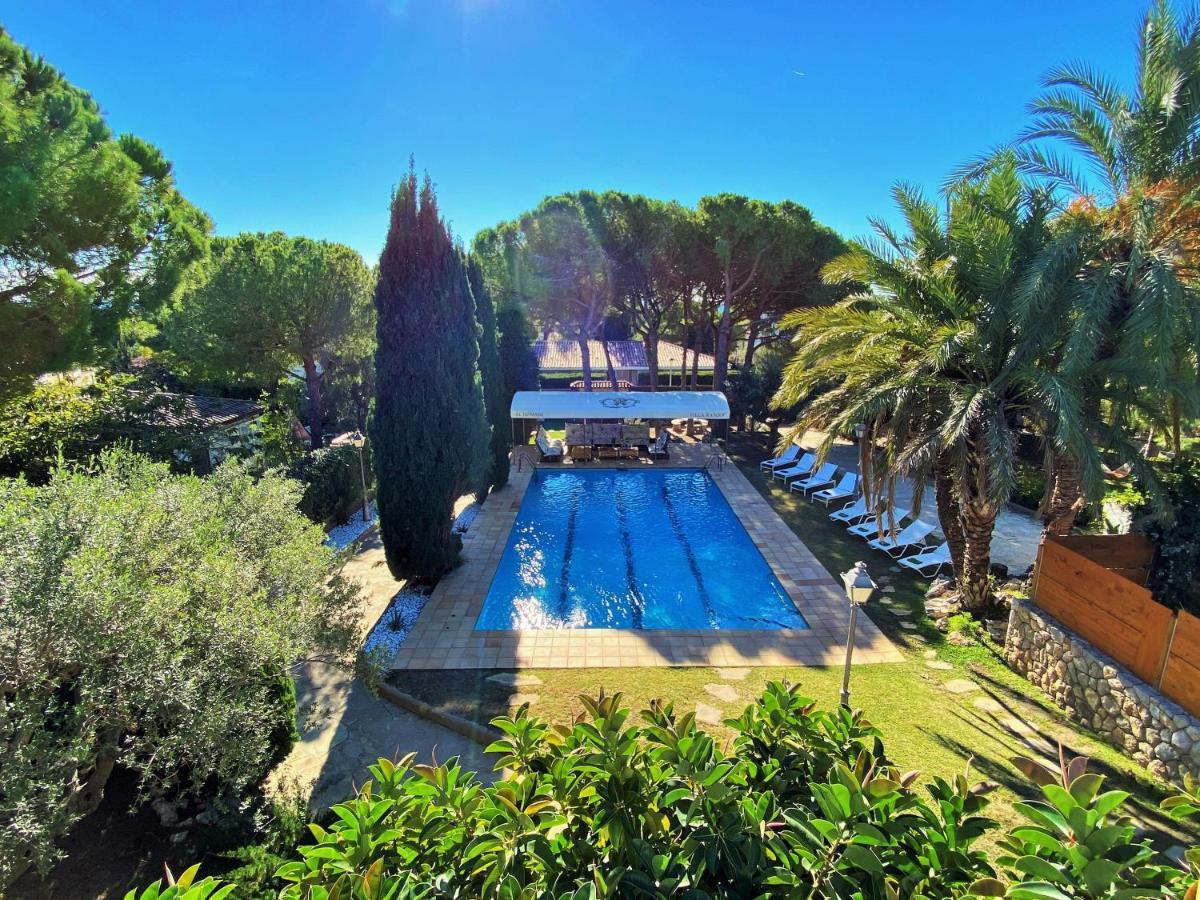 Villa Sitges El Ranch Amaizing Outdoor Areas Beaches At 5 Minutes Walk Sitges At 15 Min Drive Ac Pool Jacuzzi & Garden Xxl Калафелл Экстерьер фото