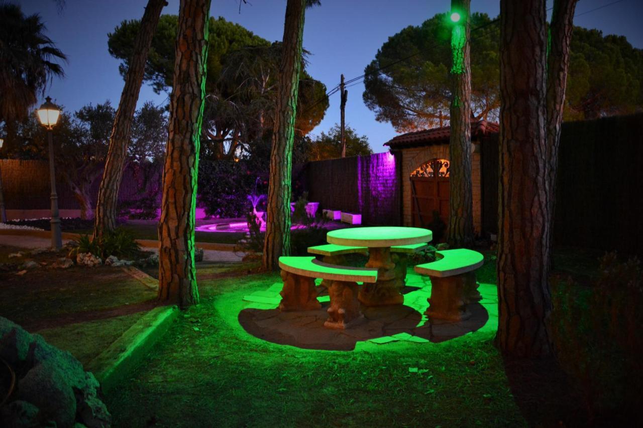 Villa Sitges El Ranch Amaizing Outdoor Areas Beaches At 5 Minutes Walk Sitges At 15 Min Drive Ac Pool Jacuzzi & Garden Xxl Калафелл Экстерьер фото