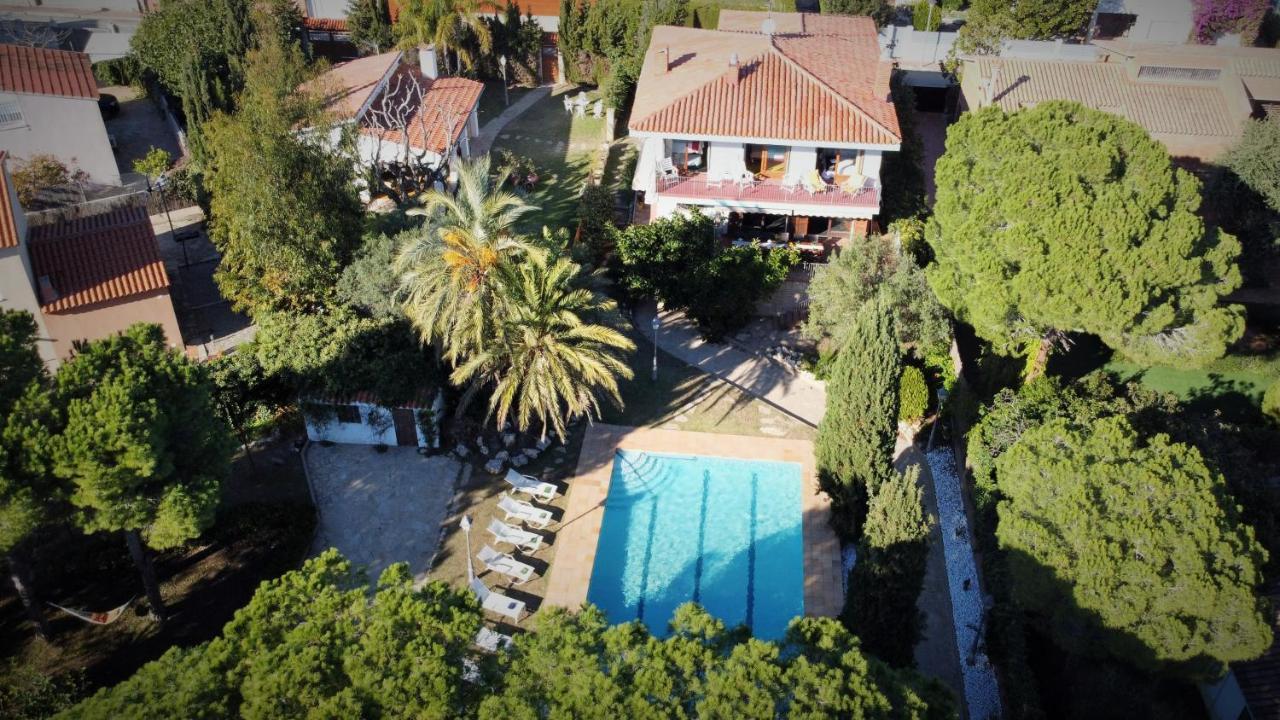 Villa Sitges El Ranch Amaizing Outdoor Areas Beaches At 5 Minutes Walk Sitges At 15 Min Drive Ac Pool Jacuzzi & Garden Xxl Калафелл Экстерьер фото